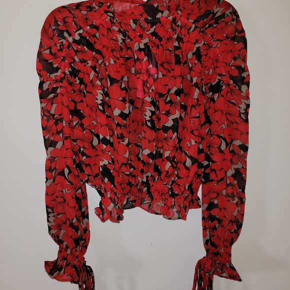 NWT Te Da' MEDIUM TOP BLOUSE UNIQUE CROPPED BoHo SMOCKED RED - Picture 4 of 16
